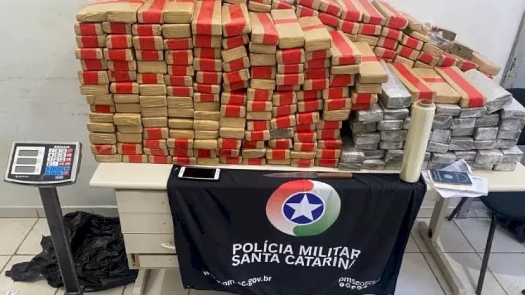 Polícia apreende mais de 313 kg de maconha em Joinville