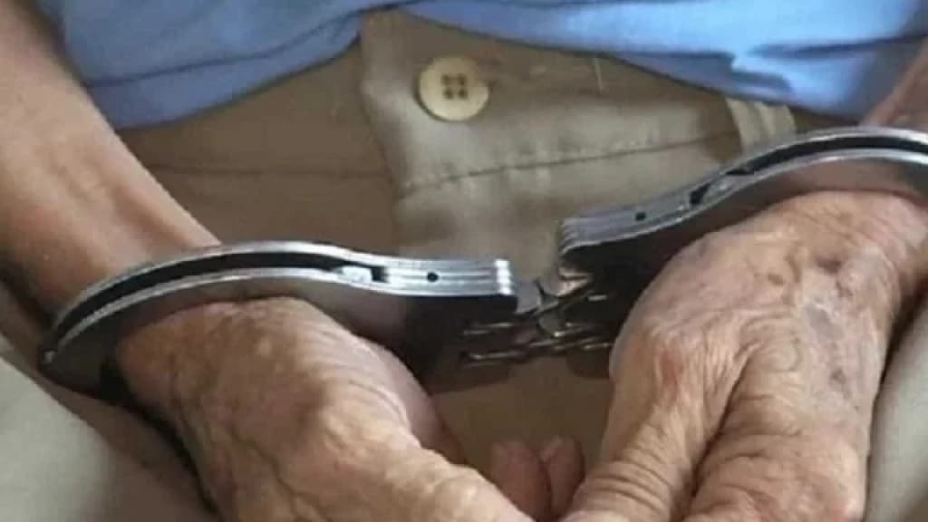 Idoso é preso em SC por abuso sexual contra sobrinha-neta de 5 anos