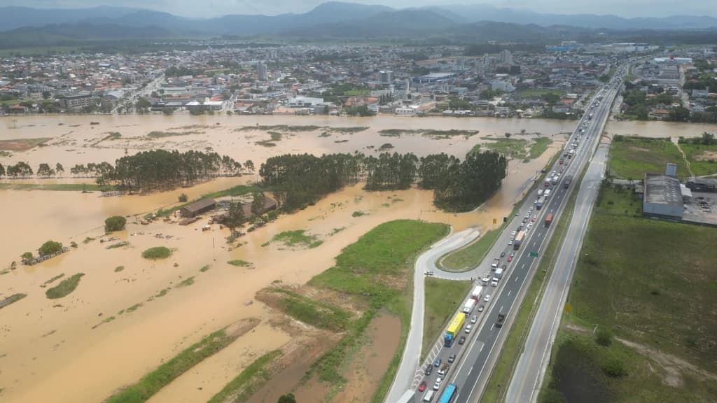 PRF atualiza situação da BR-101 em Tijucas