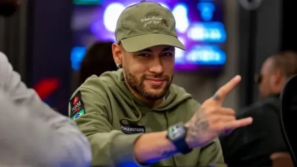 Neymar assina com o Al-Hilal e vai faturar R$ 1 milhão por dia e benefícios na Arábia