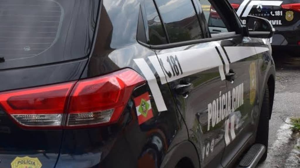 Foragido por estupro de vulnerável é preso pela Polícia Civil em Brusque