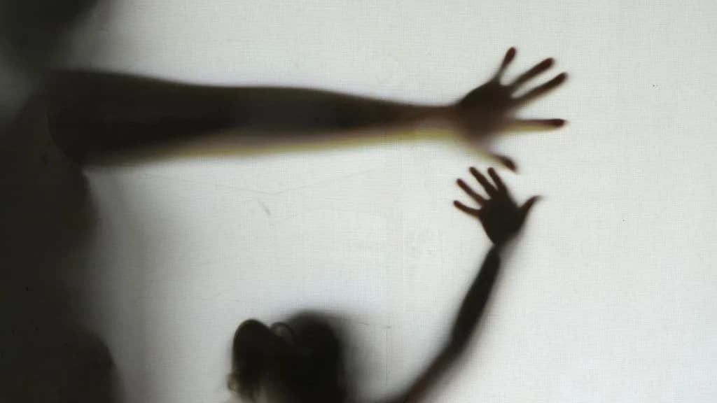 Menina com retardo mental é estuprada pelo padrasto,  em São João Batista