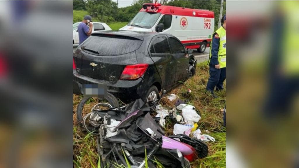 Motociclista morre após colisão com carro na SC-407