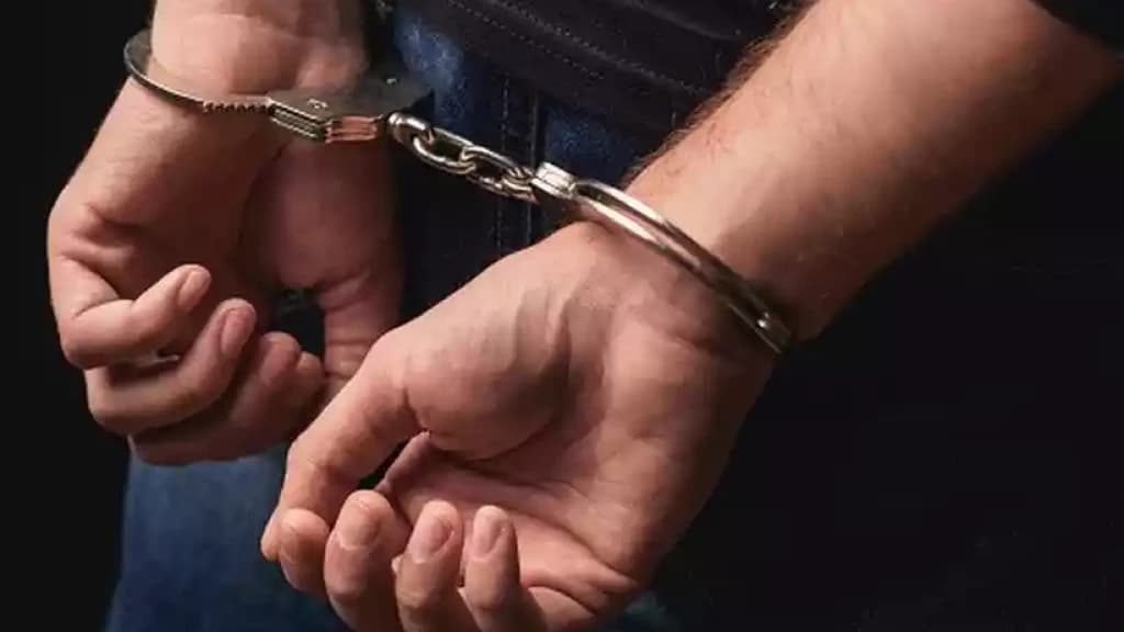 Homem é preso por dívida de quase R$ 54 mil em pensão alimentícia, em Camboriú