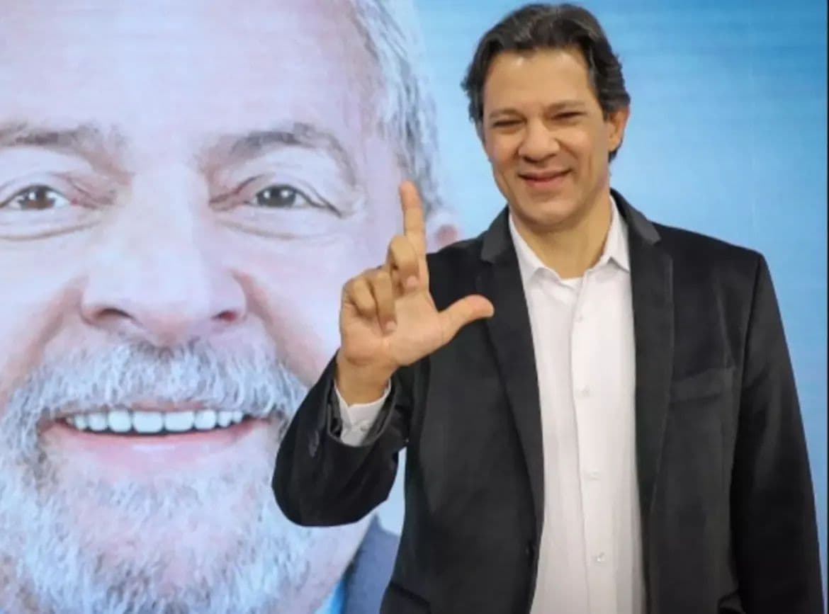 “Não para de subir”: Dólar atinge o maior valor da história do real com R$ 6,27