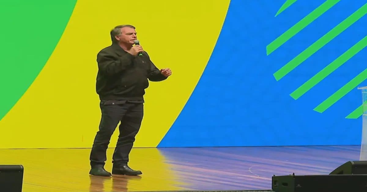 “Um país onde se rouba a esperança do seu povo, caguei para prisão”, diz Bolsonaro