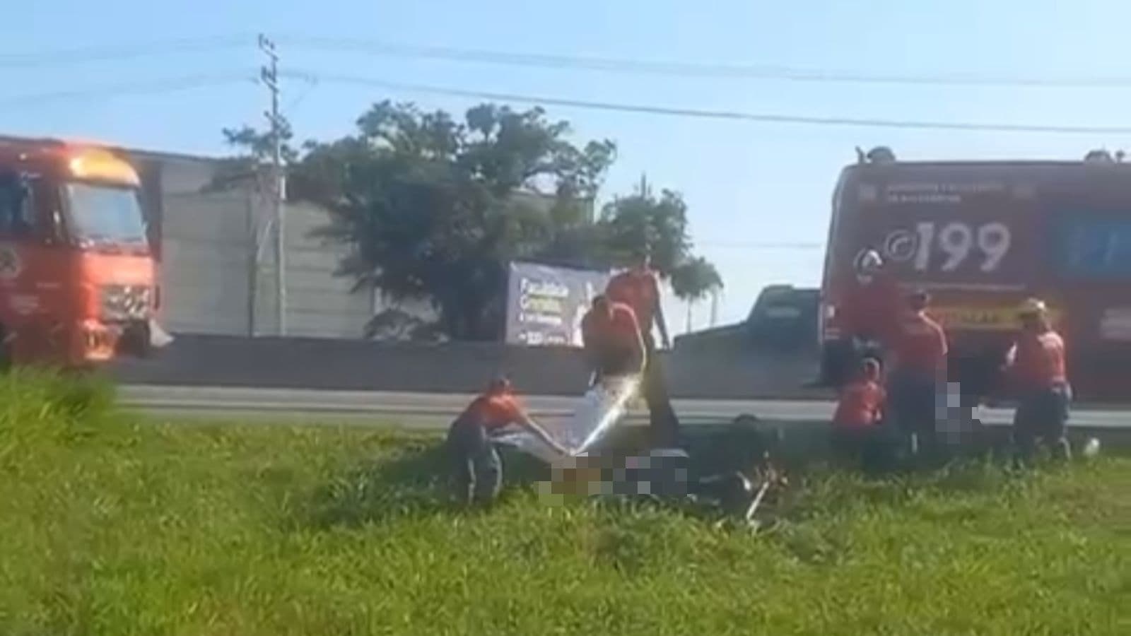 Motociclista morre degolado por linha de pipa com cerol na BR-470, em Navegantes