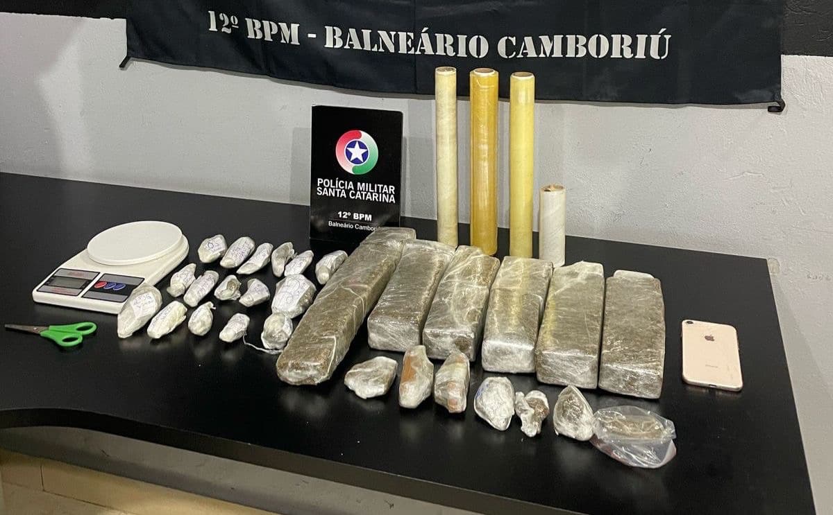 Traficante é presa com estoque de drogas em casa de Balneário Camboriú