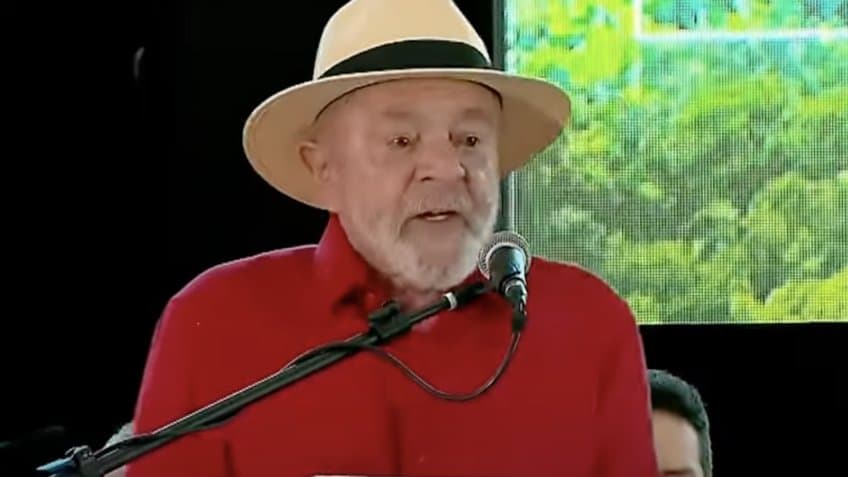“Nunca mais vamos votar em tranqueira”, dispara Lula para atacar Bolsonaro
