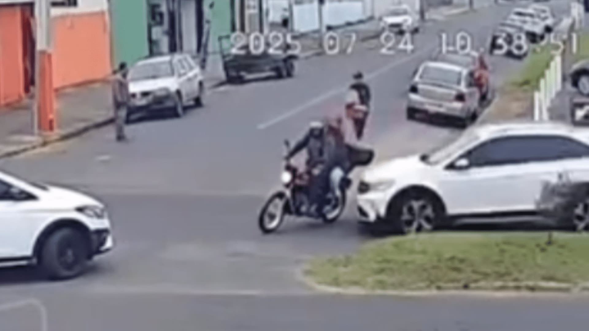 BOPE estoura laboratório de droga que já matou bebê e prende fornecedor da Grande Florianópolis
