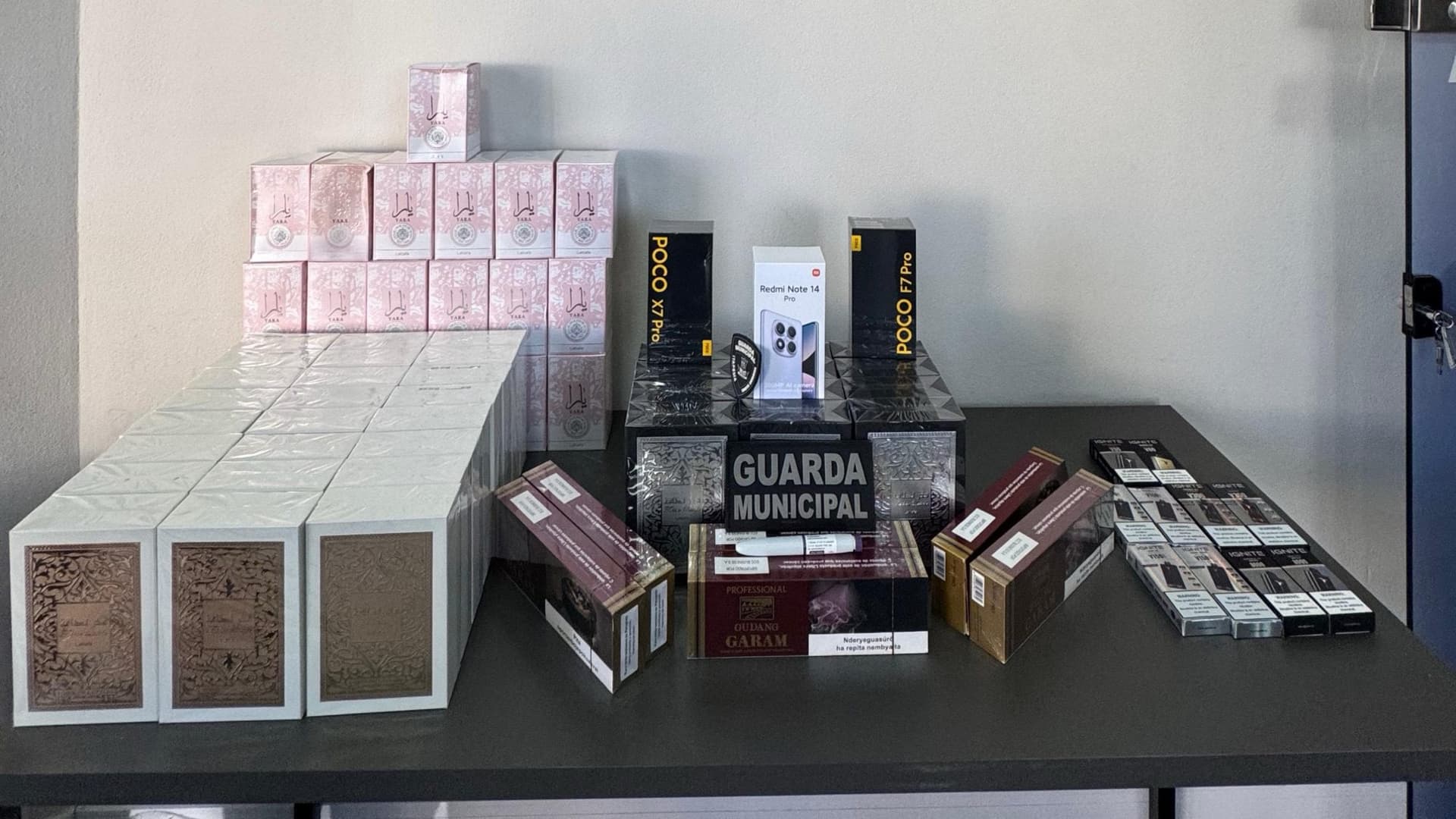 Homem é preso com malas cheias de produtos contrabandeados em Itapema