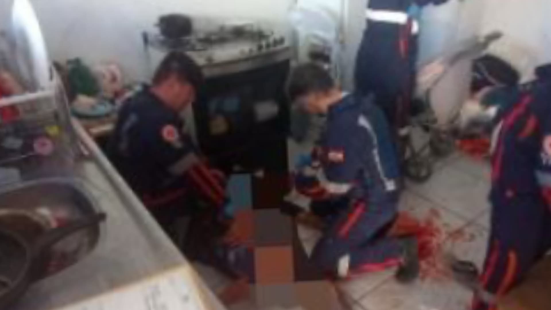 “Escondeu o celular”: Mulher mata marido com facada no peito durante briga de casal em Itajaí