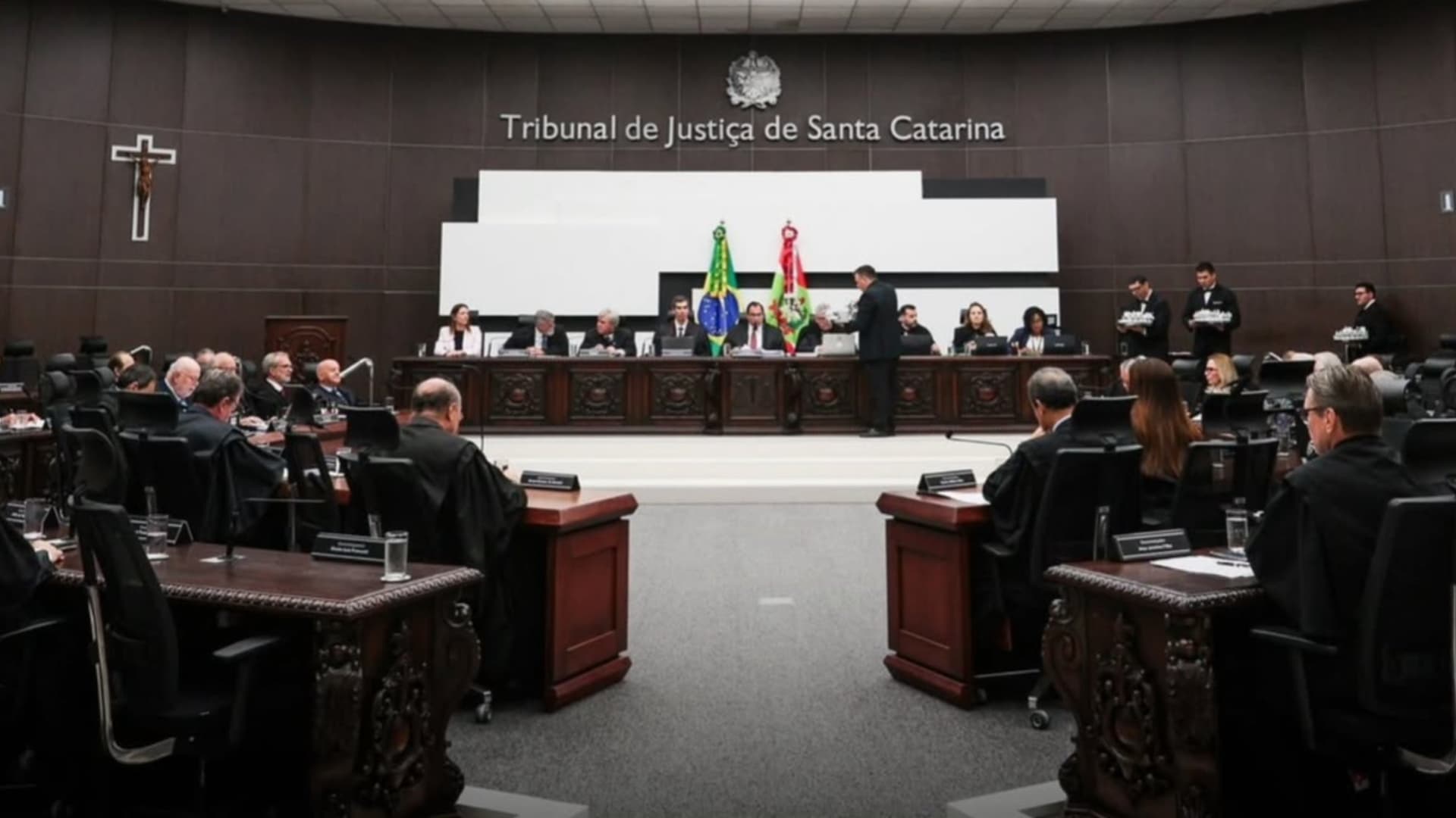 Tribunal Pleno aprova reestruturação do serviço judiciário de 2º grau do TJSC