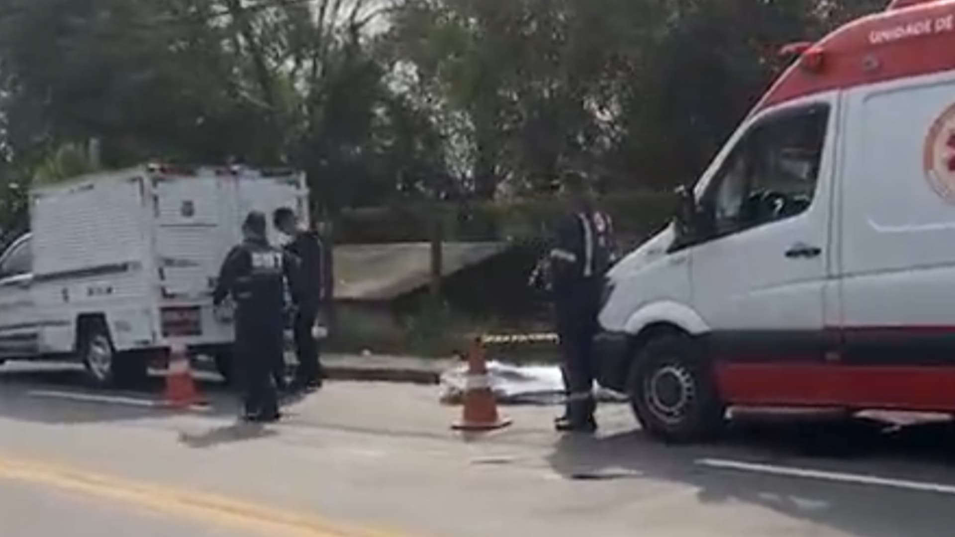 Motociclista morre após perder o controle de moto e bater em cerca em Blumenau