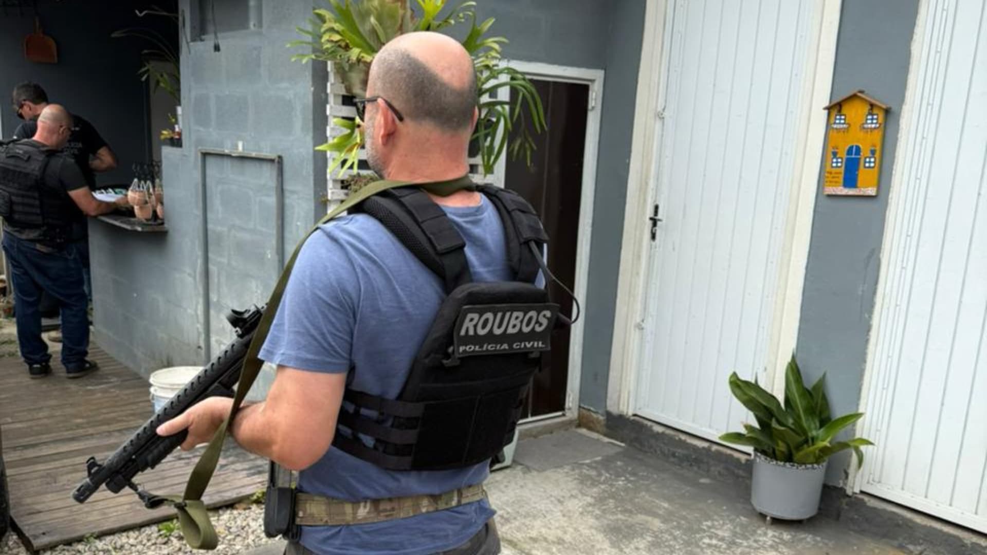 Investigado por latrocínio em Florianópolis é encontrado escondido no Paraná