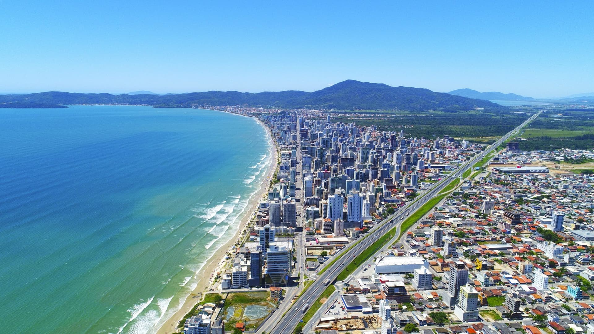 Meia Praia vai ganhar 20 metros de areia e obra de R$ 60 milhões em Itapema está liberada