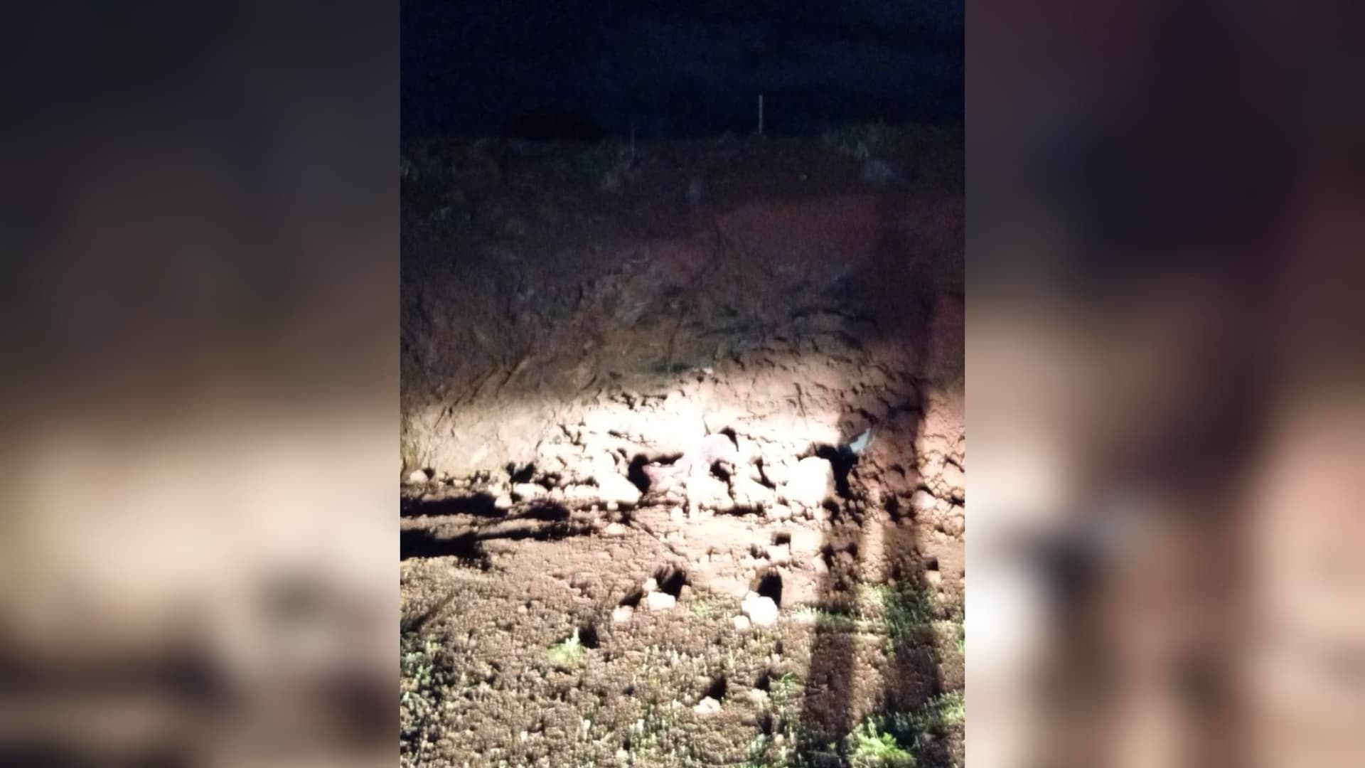 Homem fica parcialmente soterrado durante escavação e é resgatado após pedir socorro em SC