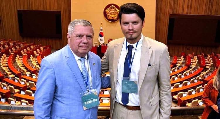 Assessor mais caro da Alesc gasta quase R$ 50 mil em viagem aos Estados Unidos