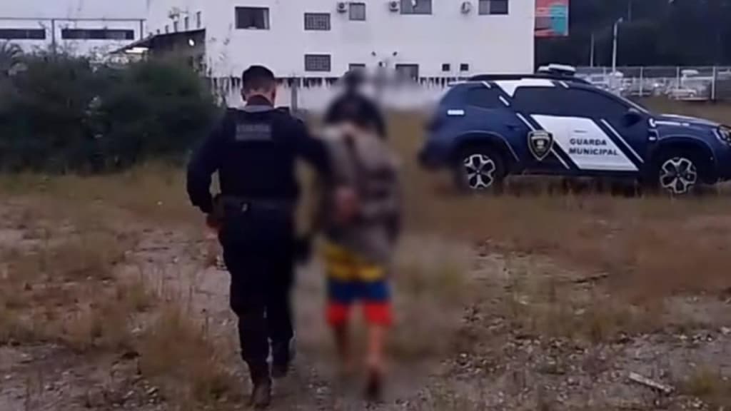Morador de rua foragido por homicídio é preso próximo a escola de Itajaí