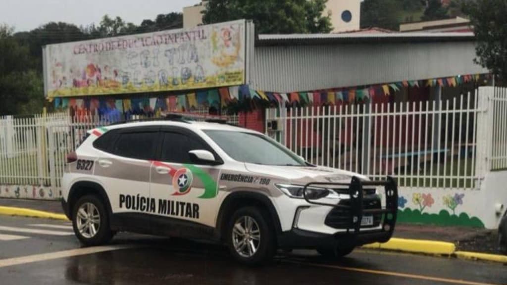 Vigia de escola é preso suspeito de espancar crianças