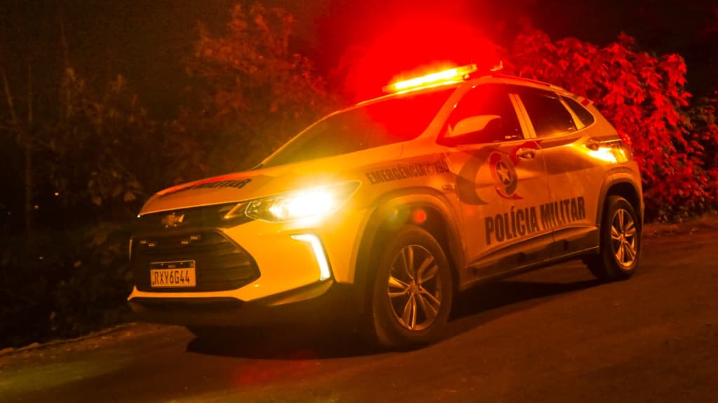 Mãe sai de casa em São João Batista e, ao retornar, flagra filho em situação chocante