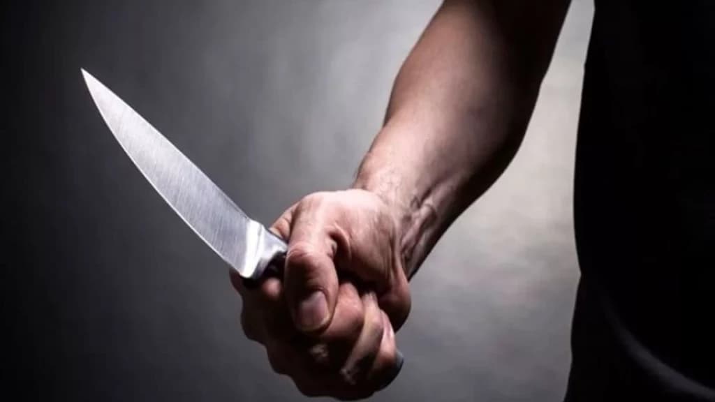 Homem é morto com facada no peito após discussão em bar