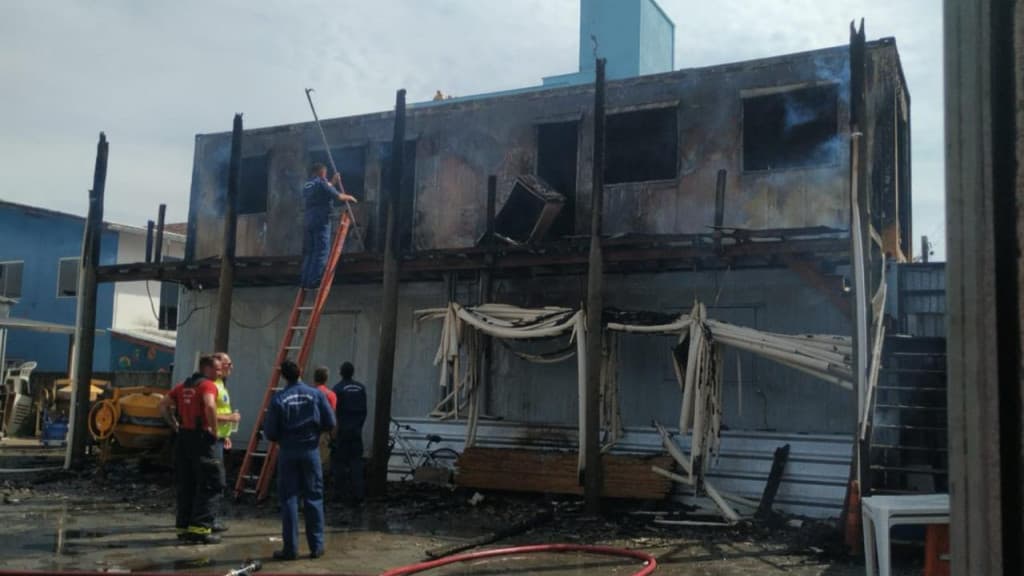 URGENTE: Idoso morre após churrasqueira explodir dentro de “casa container” em Florianópolis