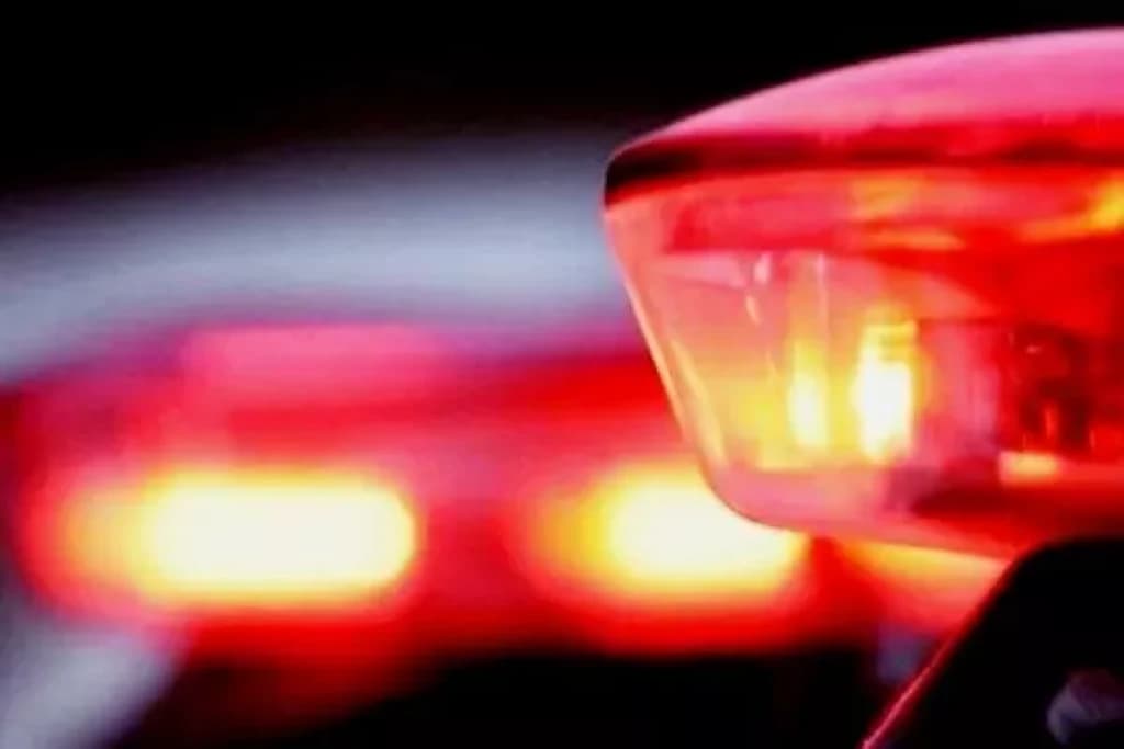 Policial de folga se envolve em discussão política, saca arma e fere homem em SC