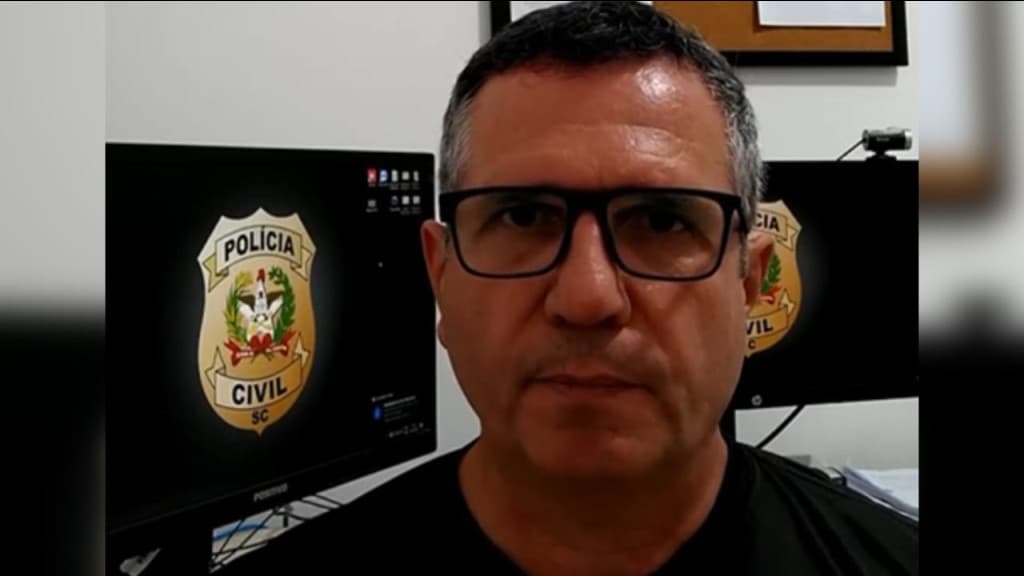 Criança de 10 anos é vítima de “sexo virtual” em SC é delegado faz alerta para “surto” em crianças e adolescentes