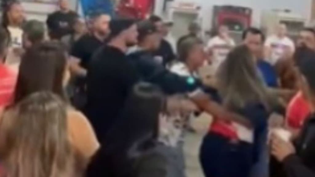 Vereadora reage após ser chamada de “put@“ e troca socos com mulher