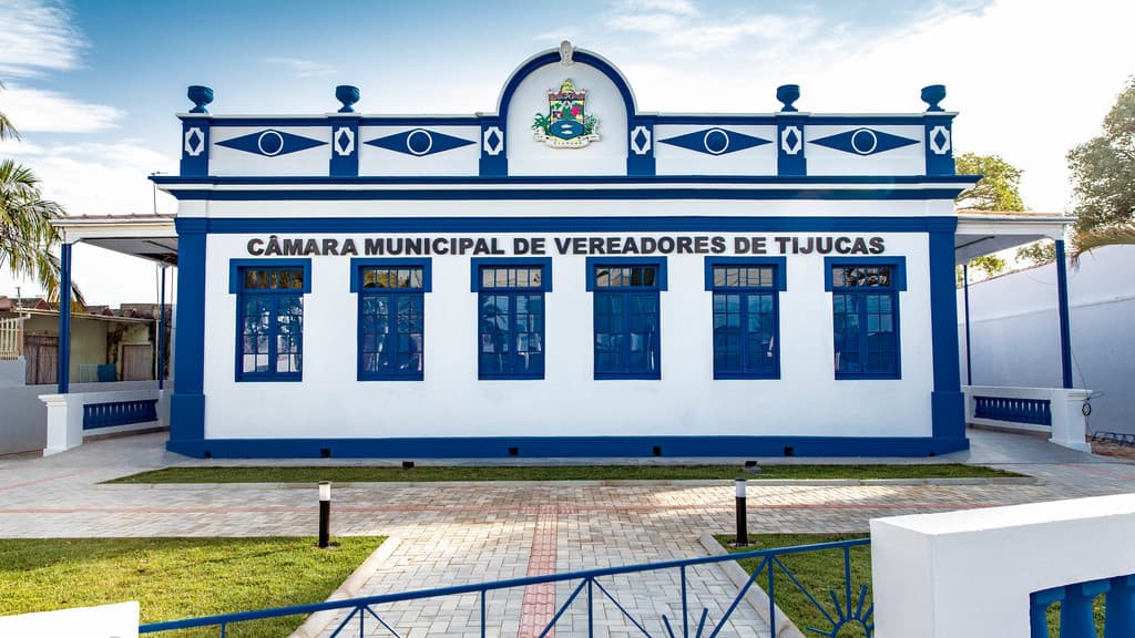 Pastor invade Câmara de Vereadores e agride assessor, em Tijucas