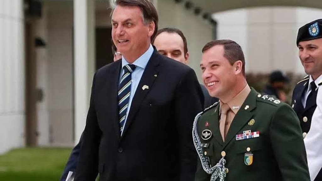 URGENTE: Mauro Cid, ex-ajudante de ordens de Bolsonaro, é preso pela PF