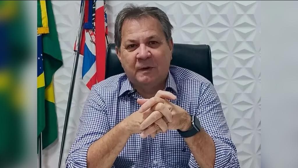 Prefeito de São João Batista rebate fake news e chama jornalista de “bandidinho”