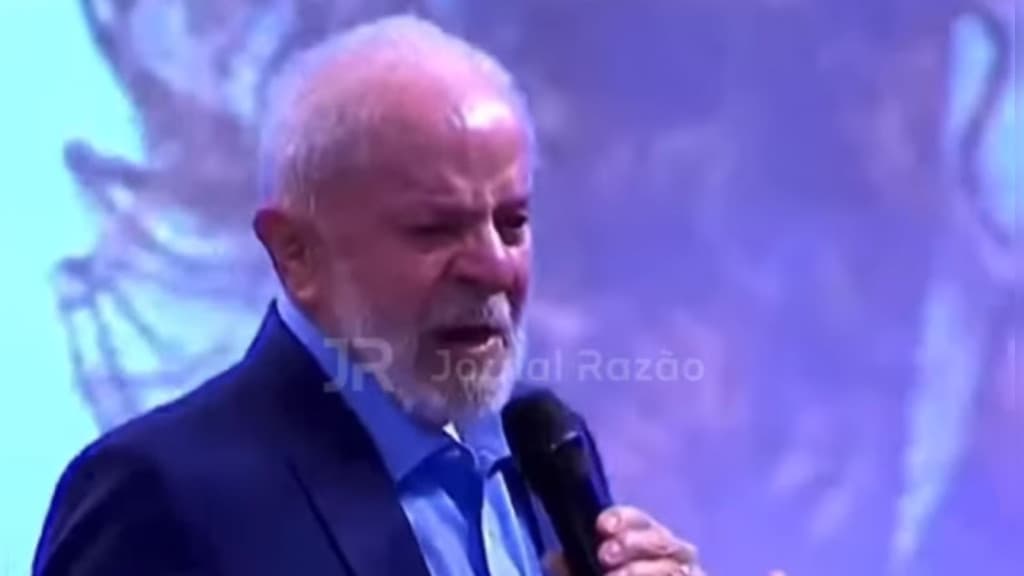 Lula chora em discurso: “não sou pai dos pobres”