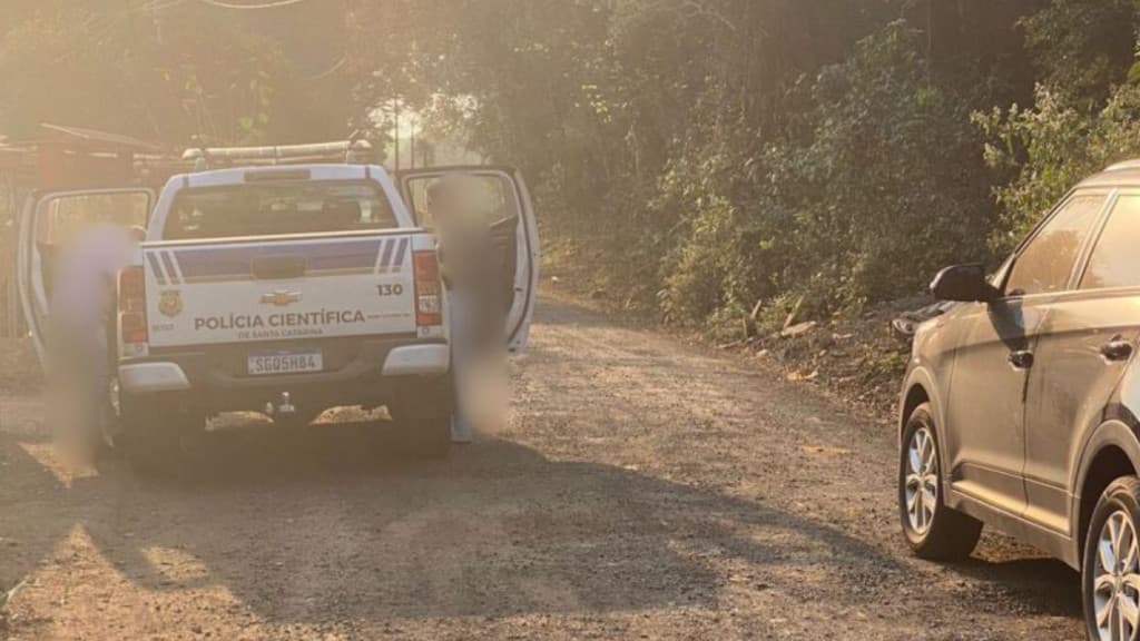 Ladrão que morreu com tiro na cabeça durante furto invadiu a casa do próprio irmão