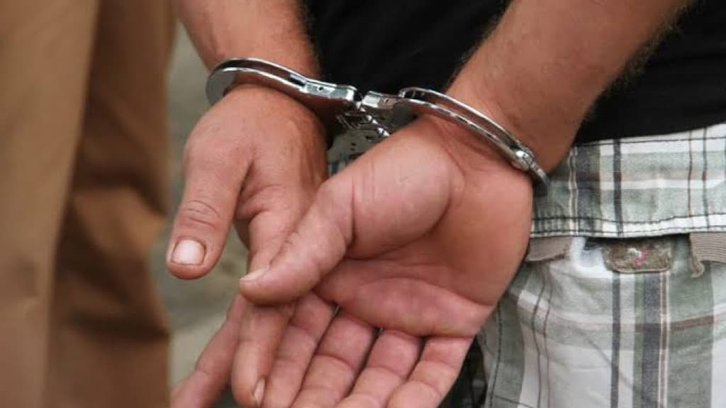 Estuprador decide “comemorar” o Dia dos Pais abusando o próprio filho em Balneário Camboriú