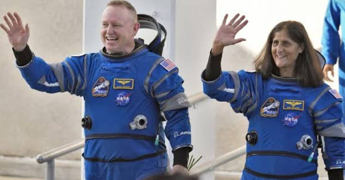 “Pouso bem-sucedido”: Astronautas voltam à Terra após 9 meses “presos” no espaço