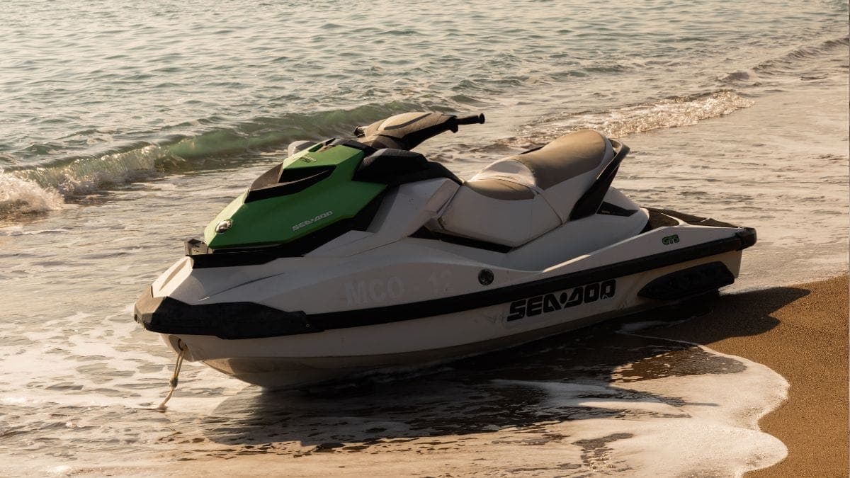 Adolescente morre após acidente com jet ski em SC