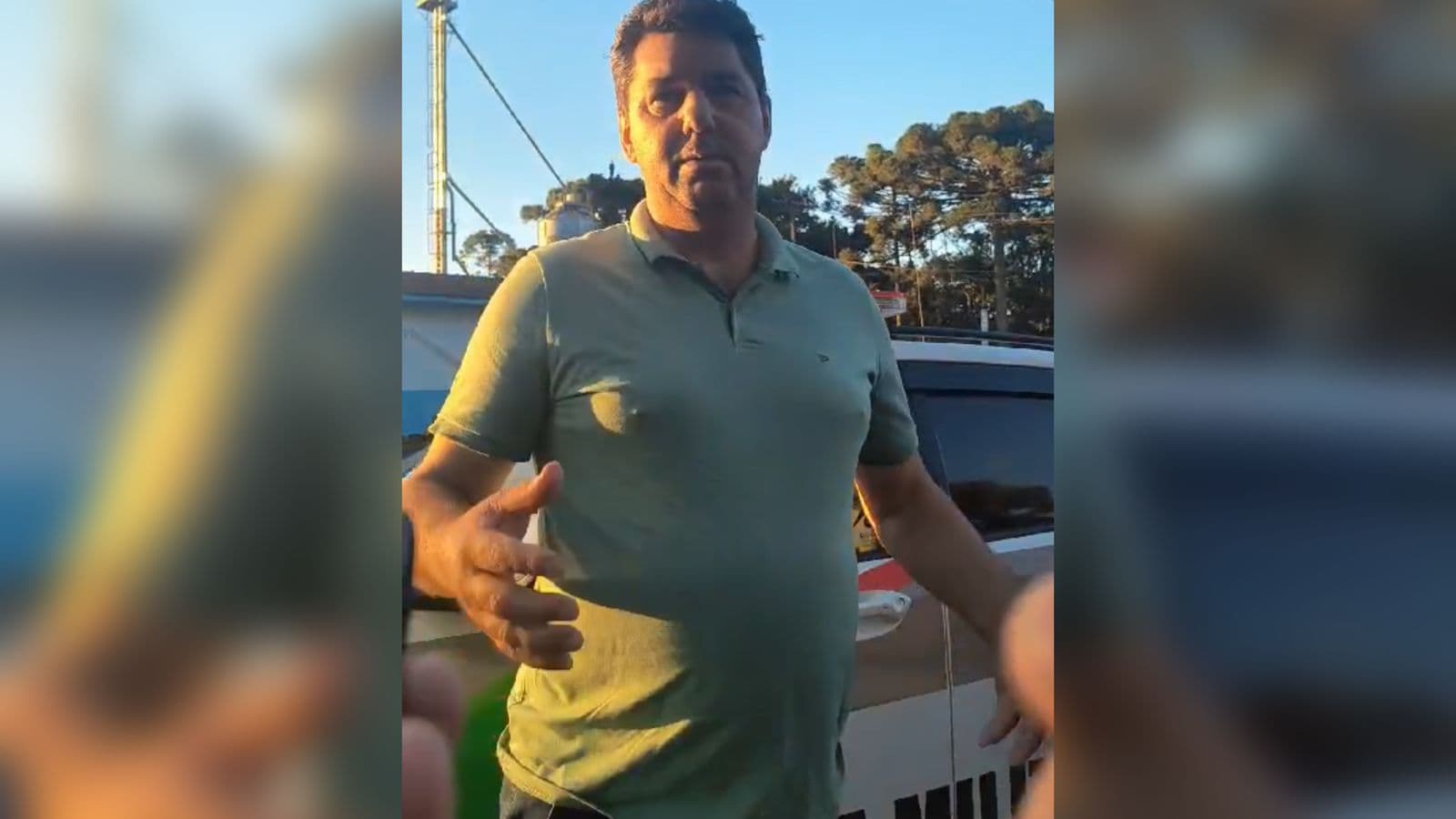 “Eu sou teu chefe”: Prefeito ameaça PM durante abordagem de veículo irregular em SC