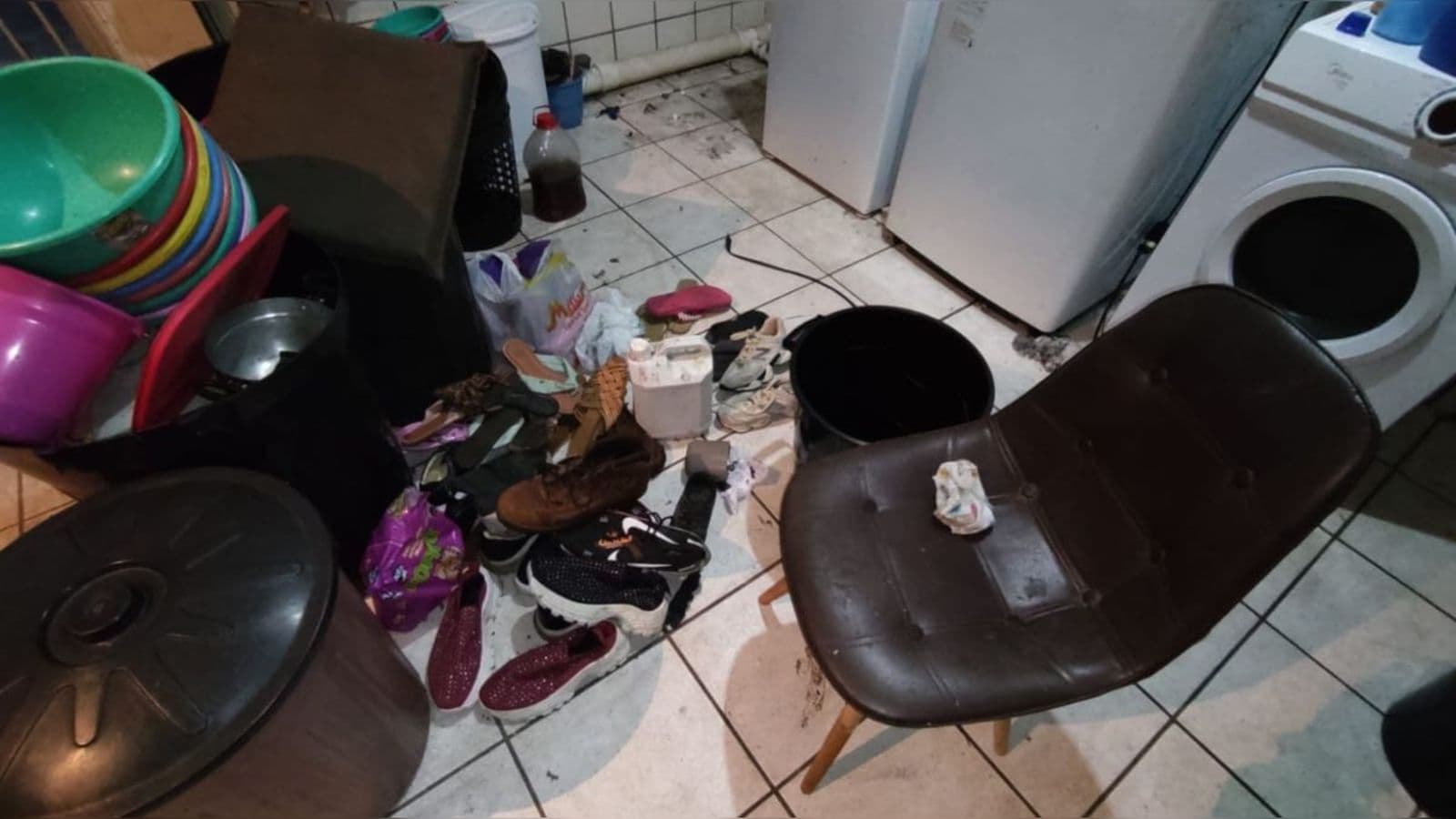 Idoso é achado amarrado em lar clandestino em SC