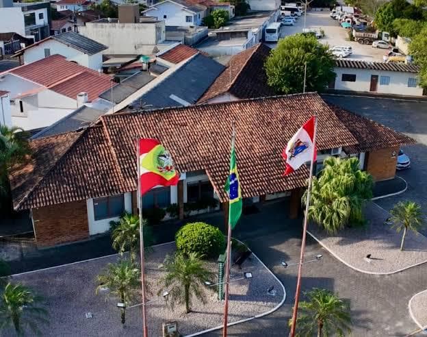 “Desconto de até 100%“: Tijucas lança programa para facilitar quitação de dívidas municipais