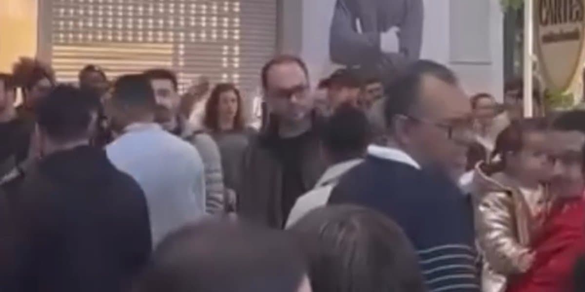 “Fora, Bolsonaro”: gritos de idoso e mulher provocaram confusão em shopping de Floripa