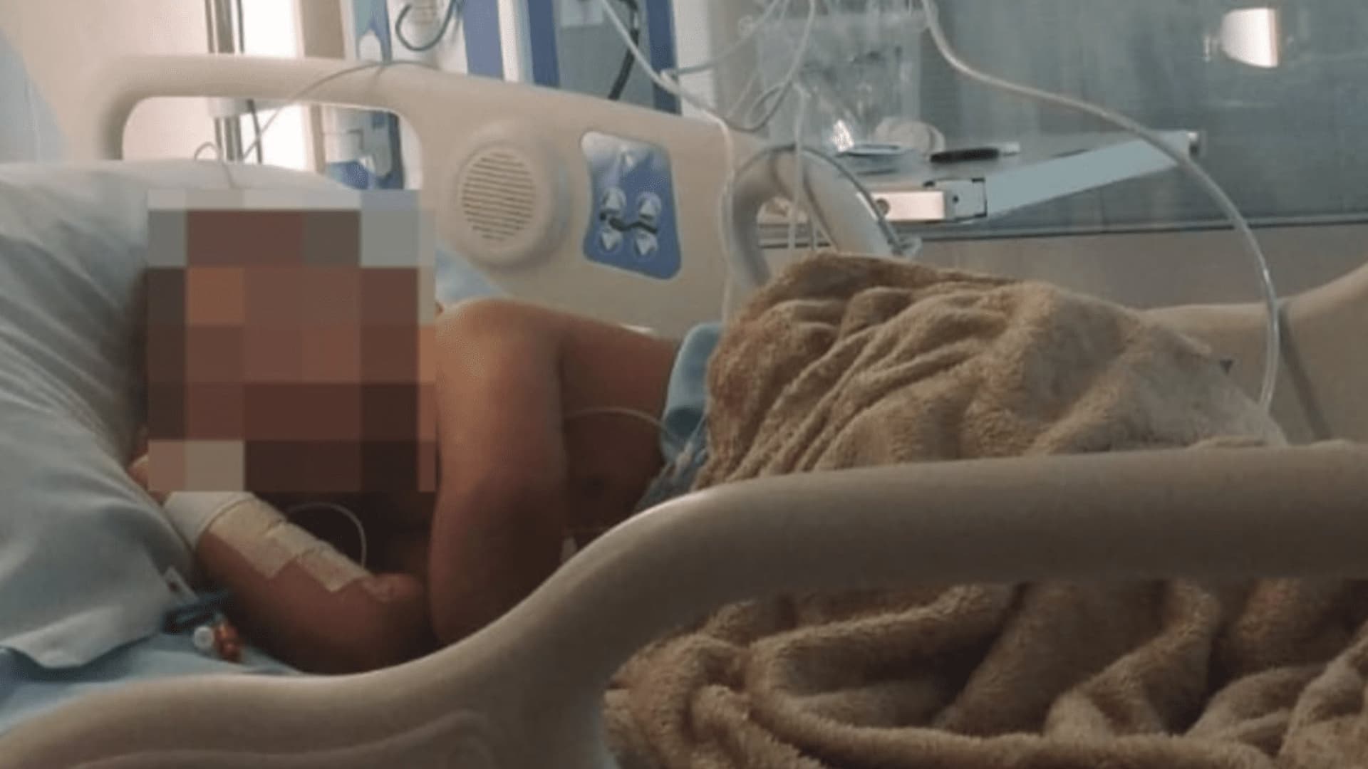 Mulher cai de três metros em trilha de BC e é resgatada em estado delicado