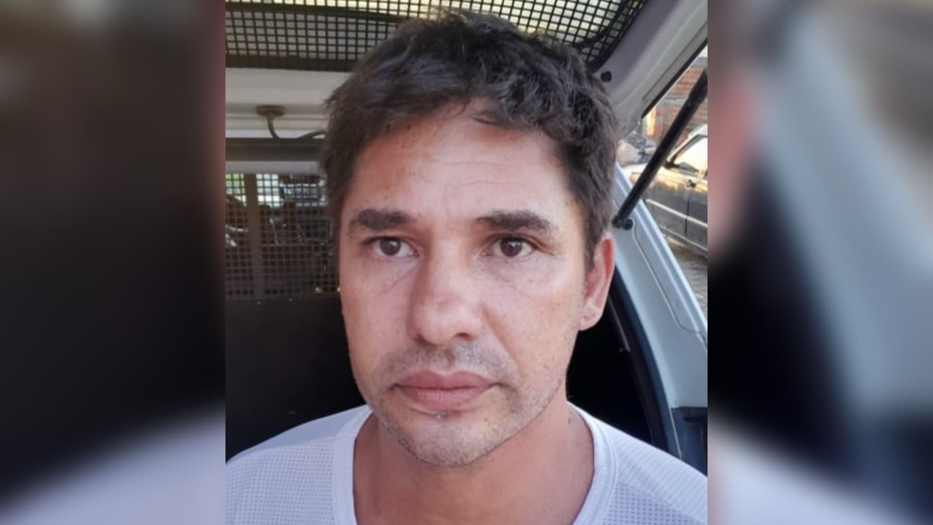 “Caiu maninho”: Foragido é preso no Morro do Pedroca, em São João Batista