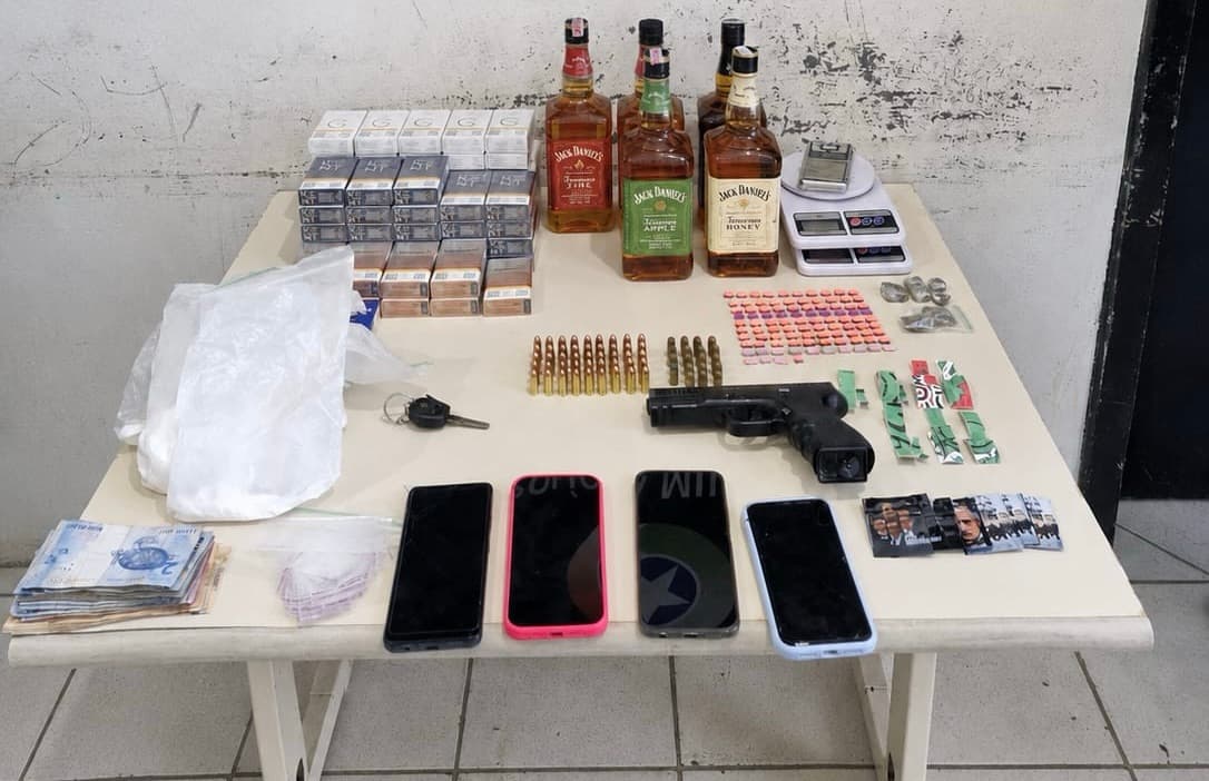 “Perdeu, perdeu”: Homem que simulou estar armado para roubar mulheres é preso em Joinville