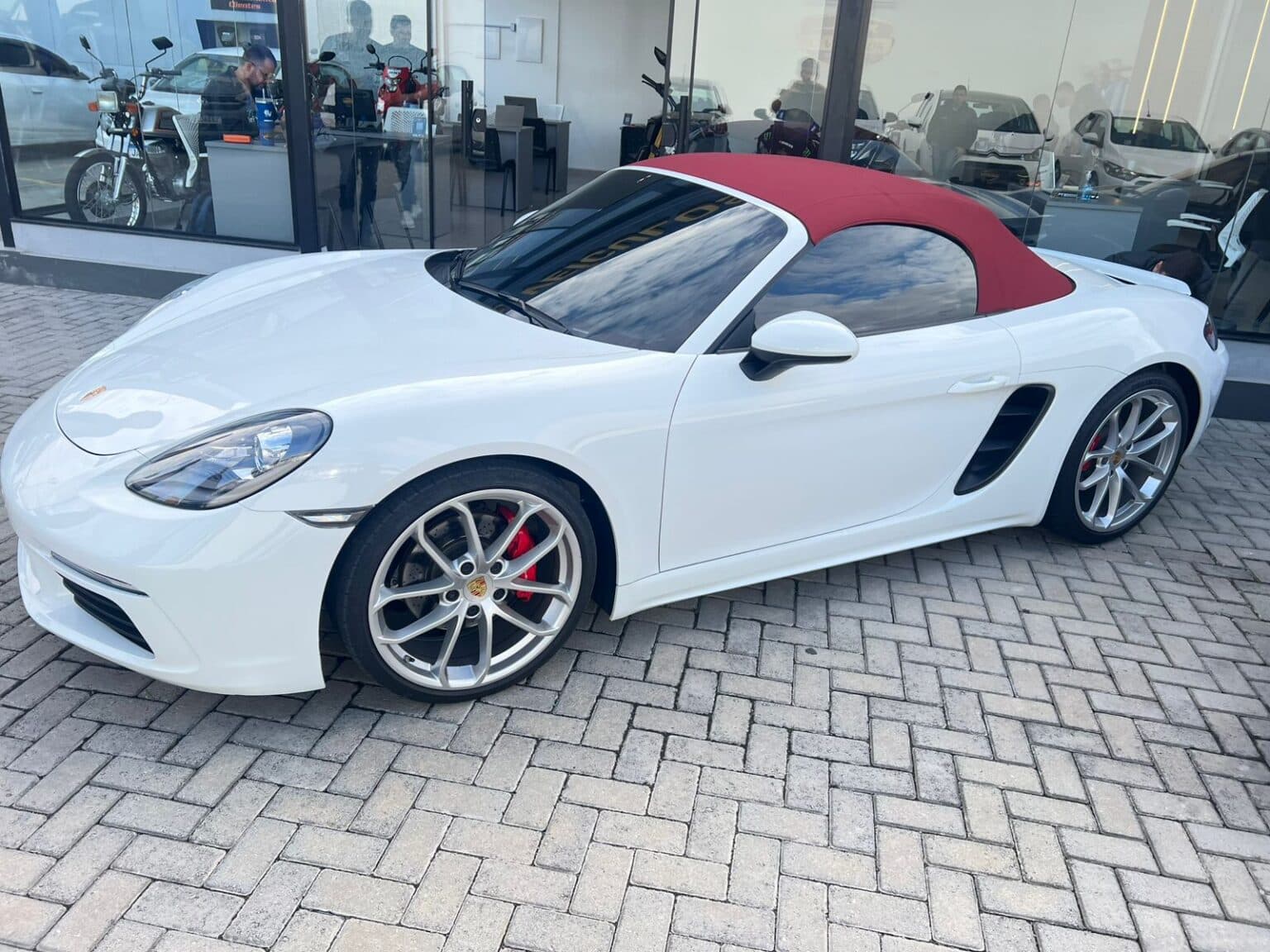 “De novo”: Porsche é apreendido durante investigação de lavagem de dinheiro na Grande Florianópolis