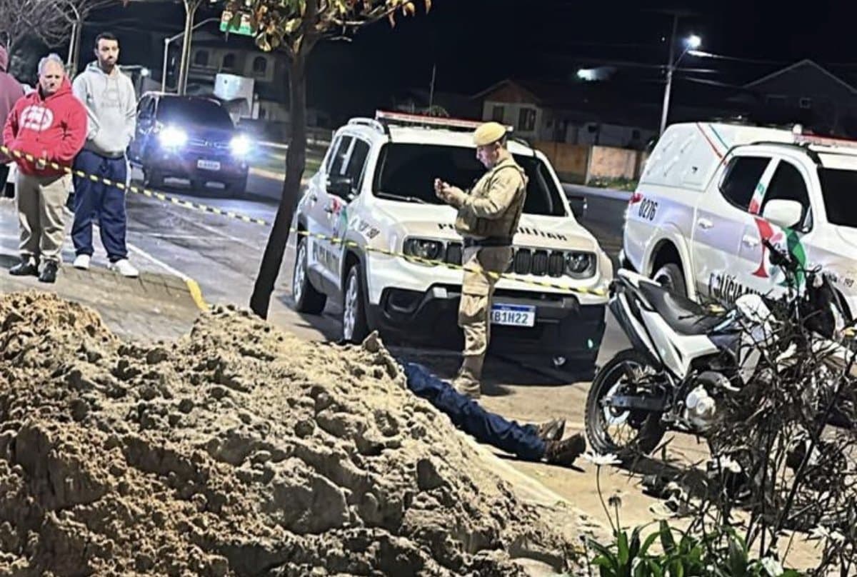 Comerciante reage com arma legalizada e neutraliza assaltantes em Santa Catarina